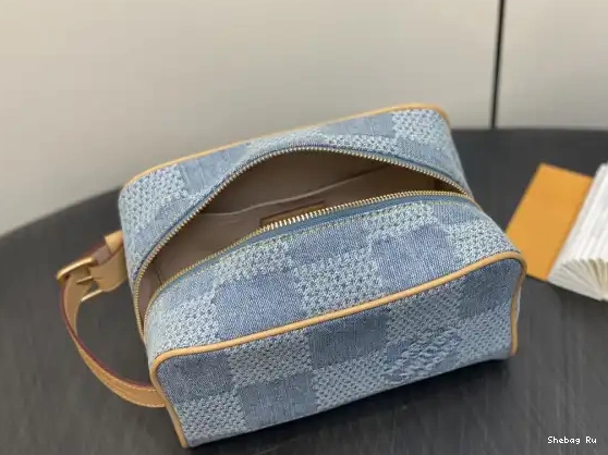 bag-23*13*12CM VUITTON DOPP KIT LOCKER LOUIS 0607